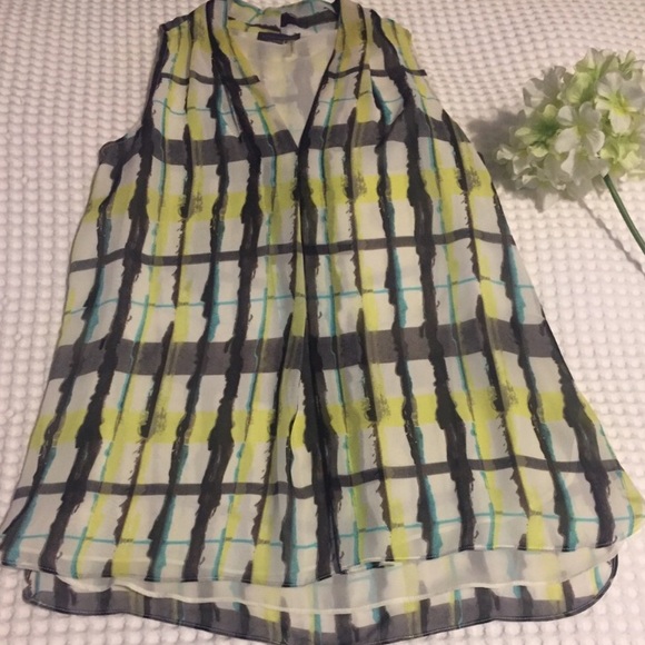 VINCE CAMUTO Sleevless V-Neck High Low Blouse Top Size XS - Picture 12 of 12